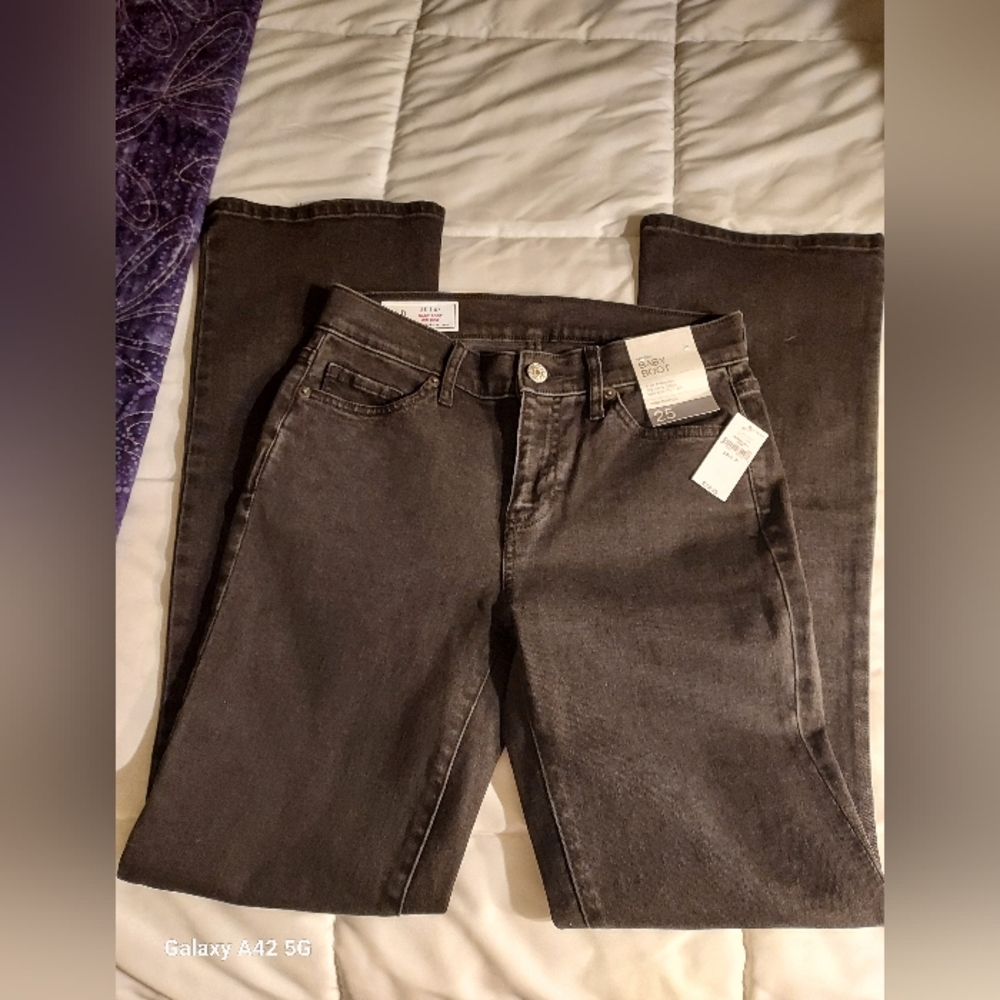 NWT GAP Baby boot mid rise jean, black 25 petite